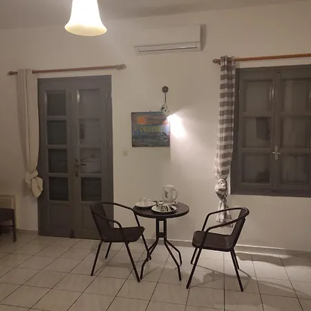 Art * Perissa (Santorini)