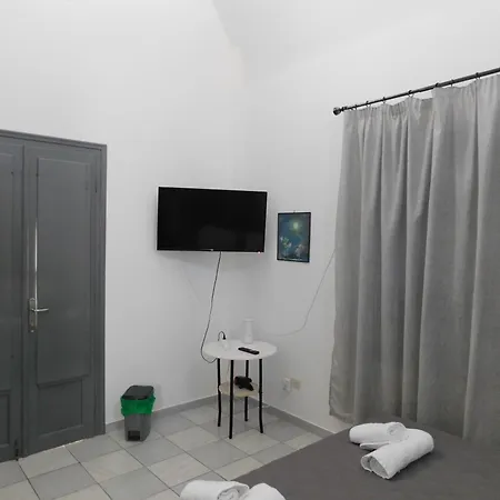 Appartement Art - Kitchen & Washing Machine Included