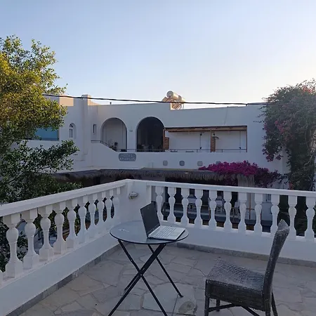 Art - Kitchen & Washing Machine Included Appartement